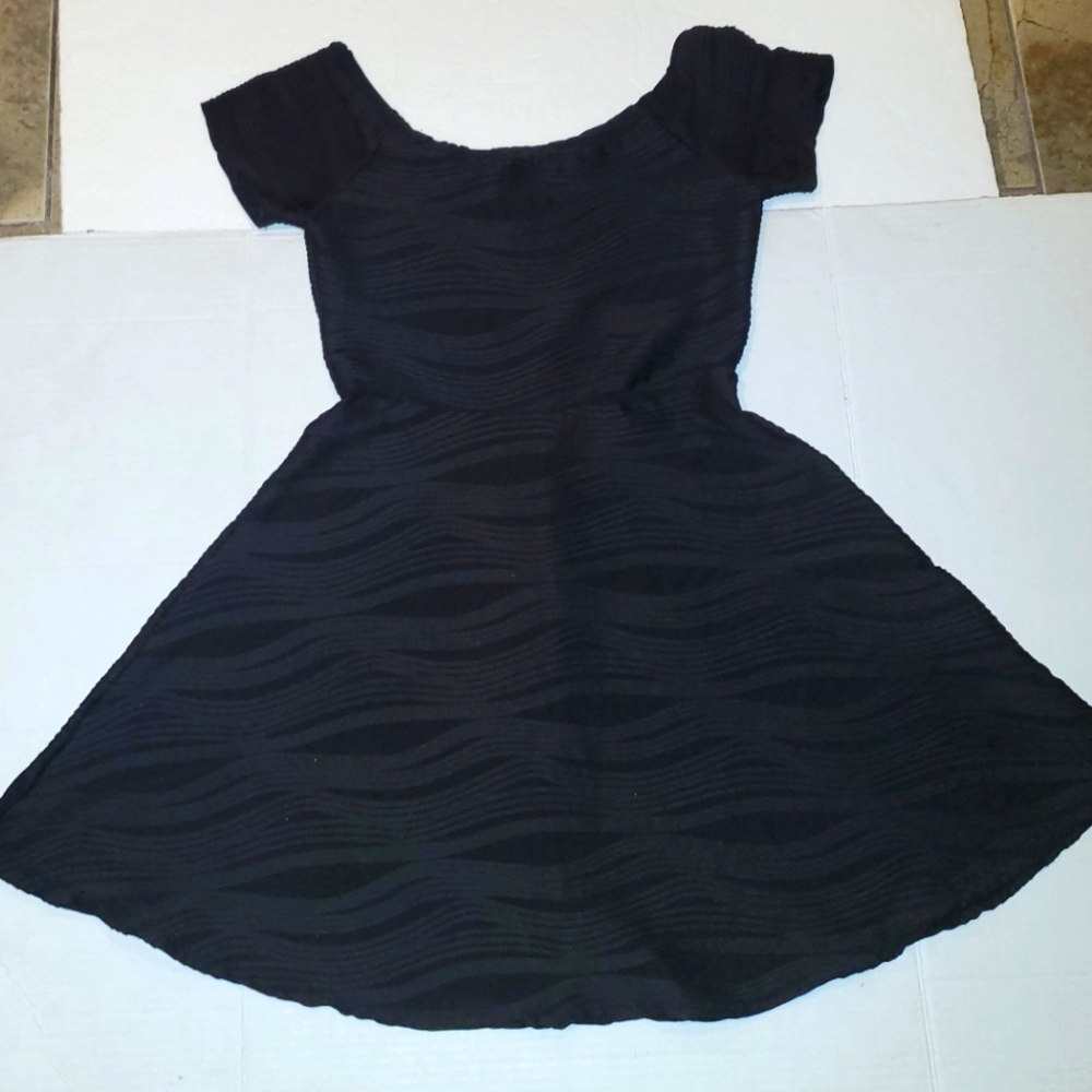 Forever 21 dress. Black